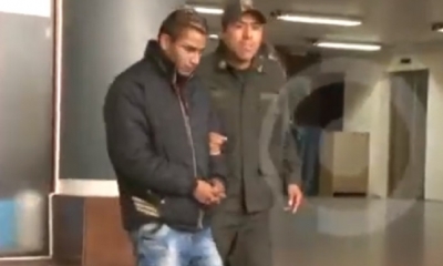 El hombre golpeó varias veces a la mujer/Foto. Captura de pantalla