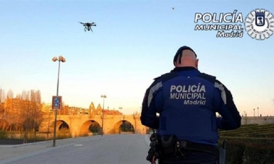 Muchos son los que se desplazaron a zonas turísticas costeras o salieron hoy zonas de ocio al aire libre o subieron a la sierra de Madrid. 