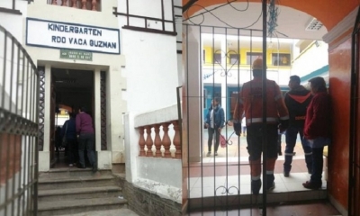 Los padres de familia tuvieron que recoger a los niños del kínder Gerardo Vaca Guzmán. Fotos: CORREO DEL SUR