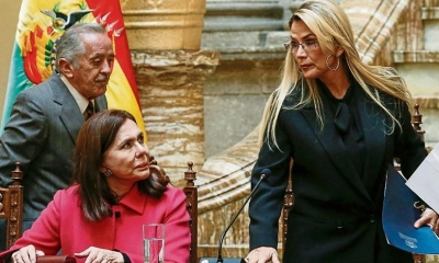 Foto / Archivo : Karen Longaric y Jeanine Áñez