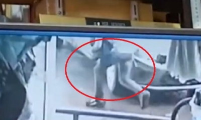 La víctima forcejeo con el atracador/Foto, Captura de pantalla 