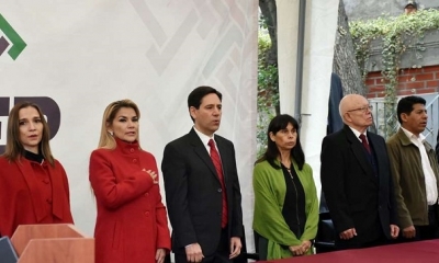 Los vocales electorales Francisco Vargas y Daniel Atahuachi expresaron su disidencia a la decisión que asumió ayer el Tribunal Supremo Electoral (TSE)