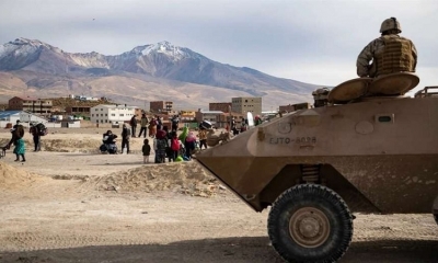 Soldados chilenos vigilan la frontera entre Chile y Bolivia 