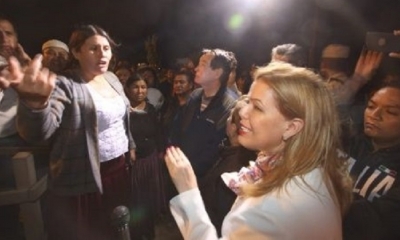 La diputada Adriana Arias se enfrentó a la presidenta del Concejo Municipal/Foto. RRSS