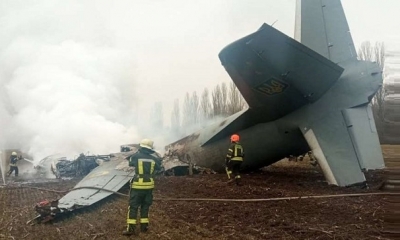 Un Avión cayó a unos 50 Kilómetros de Kiev.  