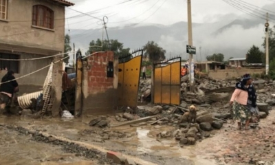 El lodo provocó destrozos en Tiquipaya.