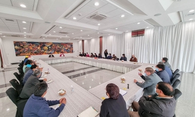 reunión entre la COB y sectores populares sobre la mala práctica de la justicia