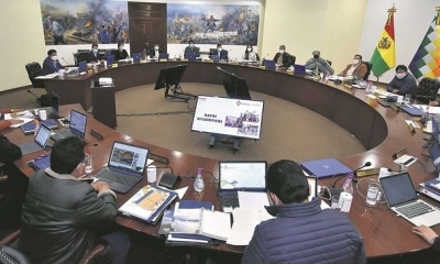 El presidente Luis Arce no piensa por ahora hacer modificaciones a su gabinete