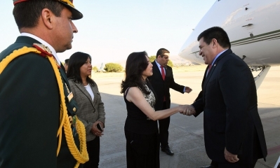 El presidente de Paraguay, Horacio Cartes, llegó a la ciudad de Cochabamba 