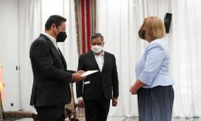 Presidente Luis Arce recibe cartas credenciales de cinco embajadores.