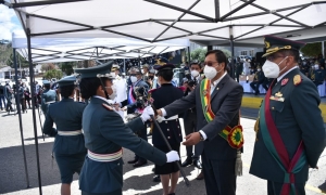 El presidente Luis Arce en el acto de egreso de oficiales de las Fuerzas Armadas de la gestión 2020 | ABI