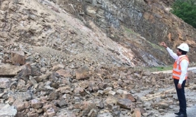 Ministro Montaño inspeccionó carreteras que unen a Cochabamba y Santa Cruz