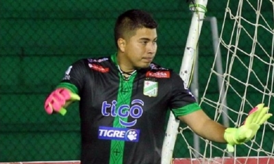 Romel Quiñónez estuvo seis meses en Oriente y mostró su jerarquía. Foto: Diez (Archivo)