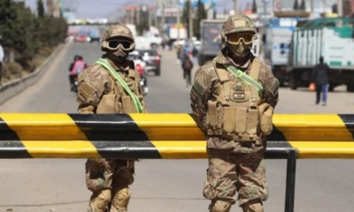 Militares en un punto de control de El Alto. | Foto archivo | EFE