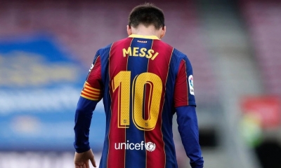 La salida de Messi le hizo perder varios millones al Barcelona en concepto de publicidad (REUTERS/Albert Gea)
