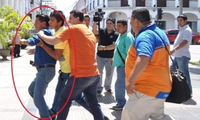 Activistas sacaron a Lucio Vedia/Foto. RRSS
