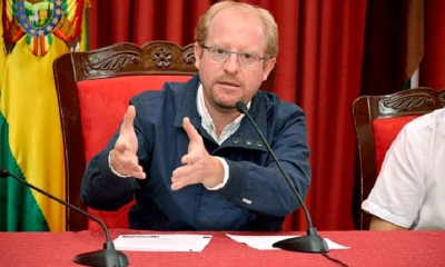 Sin resultados fue el último viaje del gobernador tarijeño, Adrián Oliva Alcázar