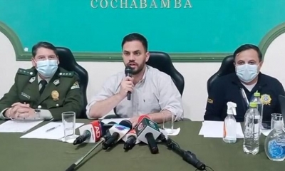 El Ministros de Gobierno, Eduardo del Castillo, informa sobre el caso de atraco reportado ayer en Cochabamba. | RRSS