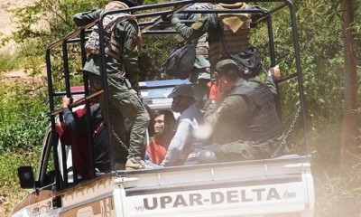 La Policía retiene a sospechos de avasallamiento. 