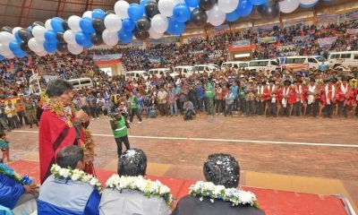 El presidente Evo Morales entregó el sábado vehículos a la Confederación Nacional de Transporte Libre de Oruro