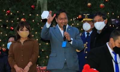 Presidente Arce estuvo junto al vicepresidente y sus ministros en el encendido de luces navideñas | @EDelCastilloDC