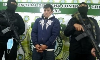 El hombre fue golpeado por los transeúntes que posibilitaron su aprehensión. Foto: El Deber