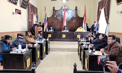 La sesión de este lunes donde se eligió a la autoridad subrogante.