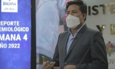 Jeyson Auza, recomendó este lunes extremar las medidas de bioseguridad anticovid.