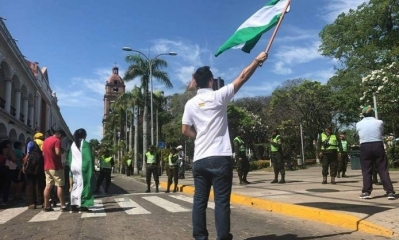 Resguardo policial en inmediaciones de la Plaza Principal