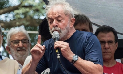 Expresidente de Brasil Luiz Inácio Lula da Silva, habla durante un acto público, en Sao Paulo, 7 de abril de 2018.