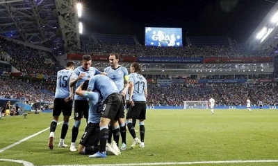 La selección uruguaya se impuso 2 a 1 ante Portugal y se medirá contra Francia en cuartos de final en el Mundial Rusia 2018. Foto: RT