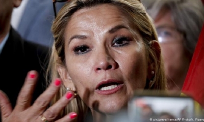 Jeanine Añez, su candidatura levanta polémica legal.  / Foto: AP