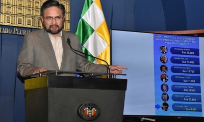 El Ministro de la Presidencia Alfredo Rada hablo a los medios sobre el incremento salarial del presidente