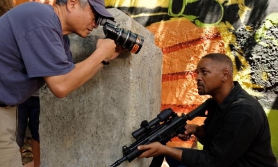 El actor Will Smith (d) durante el rodaje de la película 