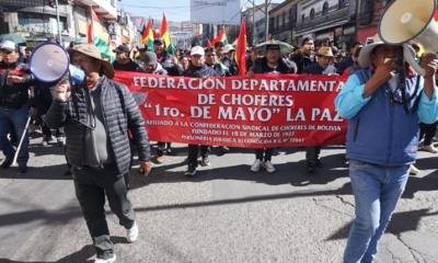 Marcha de los transportistas en la ciudad de La Paz, hoy. | APG