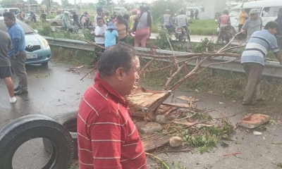 Transportistas bloquean carretera al Norte por asuntos de rutas