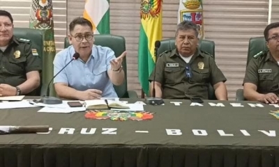 El viceministro de Régimen Interior y Policía, Jhonny Aguilera ( c )