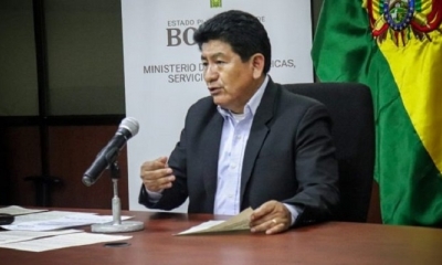 El ministro de Obras Públicas, Servicios y Vivienda, Edgar Montaño