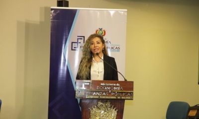 Presidenta ejecutiva de la Aduana Nacional de Bolivia (ANB), Karina Serrudo.