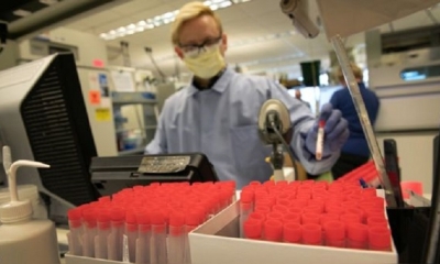 Laboratorio en Seattle, Washington (Estados Unidos) de análisis de muestras para realizar las pruebas de coronavirus, | Fuente: AFP