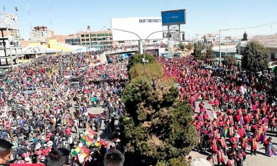 La determinación fue en el Cabildo realizado en la Ceja. Foto: Edwin Apaza.