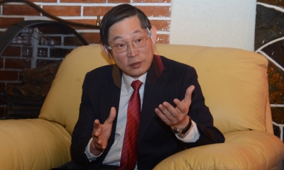 Embajador de China en Bolivia, Huang Yazhong.