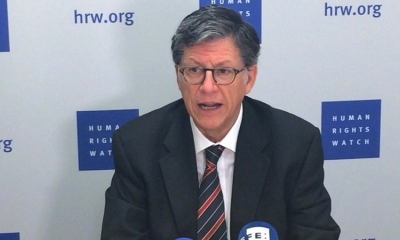 El representante de HRW en conferencia de prensa.