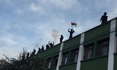 Frontis de la Policía en la avenida Heroínas. (Álvaro Peña)