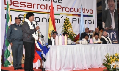 Morales realizo la entrega de activos productivos a unidades productivas de los sectores: cuero, textil, lecheros, y agricultores/Foto.ABI