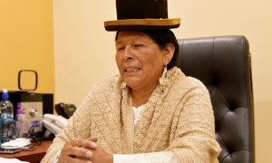La Ministra de Culturas y Turismo, Martha Yujra