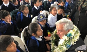 Vpdte. Álvaro GarcíaLinera llega a la zona Bajo Llojeta para la entrega de nueva Unidad Educativa 