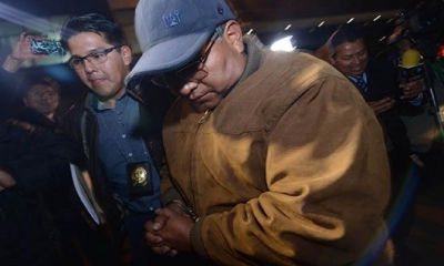 Pari, salió escoltado de la audiencia/Foto. RRSS