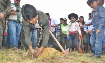 Evo Morales participó de la inauguración de la reforestación y restauración ecológica de la Reserva Biológica de la Cordillera de Sama