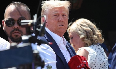 El expresidente estadounidense Donald Trump llegó este lunes al tribunal de Nueva York donde da comienzo el juicio civil en su contra por fraude. 